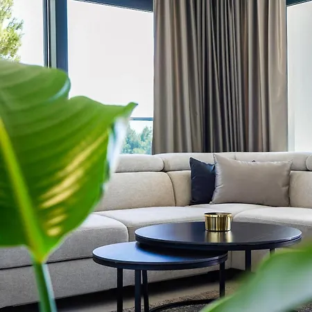 Luxury Helena, With Heated Pool Villa *